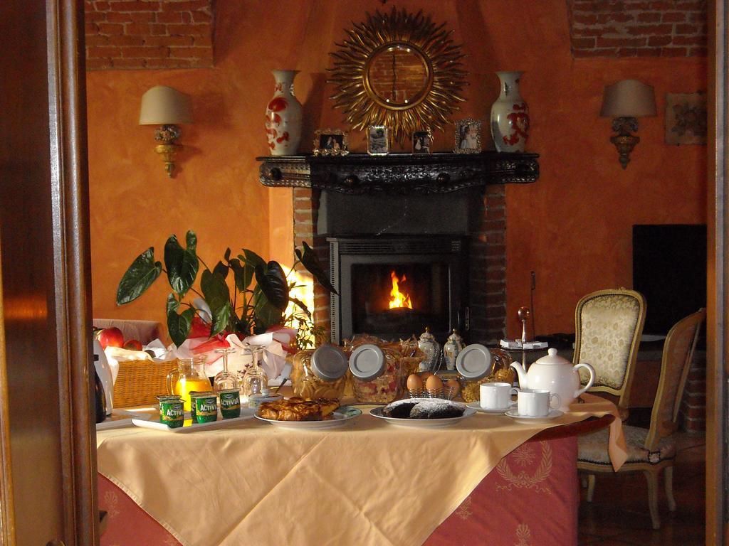 Torre Dei Frati Bed & Breakfast Фоссано Экстерьер фото